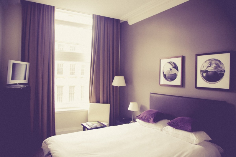 chambre-hote-LE CANNET DES MAURES-min_gray_street_hotel_newcastle_upon_tyne_england_uk_urban_united_kingdom_architecture-1084297